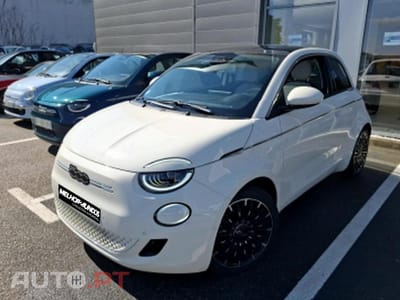 Fiat 500e La Prima