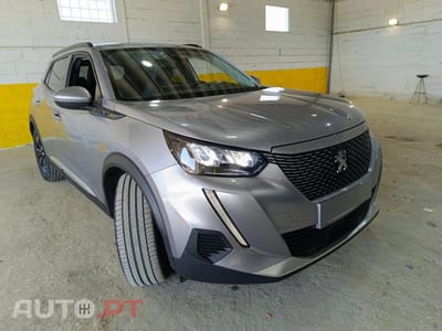 Peugeot E-2008 50 kWh Allure Pack