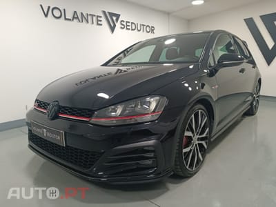 Volkswagen Golf GTI Performance DSG