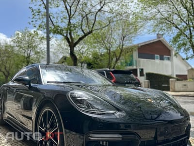 Porsche Panamera 4 E-Hybrid