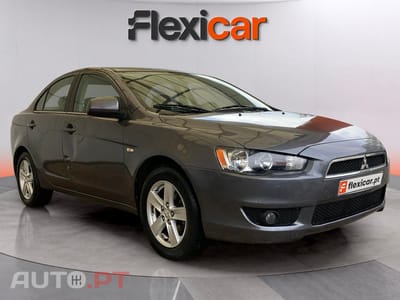 Mitsubishi Lancer 1.5 Invite