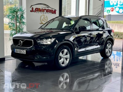 Volvo XC40 1.5 T2 Momentum Core