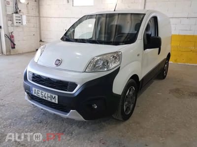 Fiat Fiorino 1.3 M-jet Adventure com 1GD