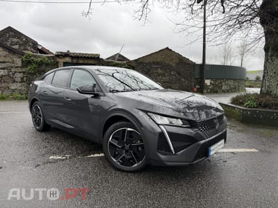 Peugeot 408 1.6 Hybrid Allure Pack e-EAT8