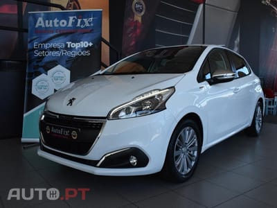 Peugeot 208 1.2 PureTech Signature