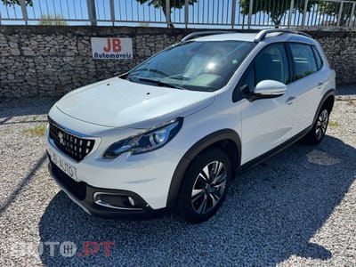 Peugeot 2008 1.2 PureTech Allure