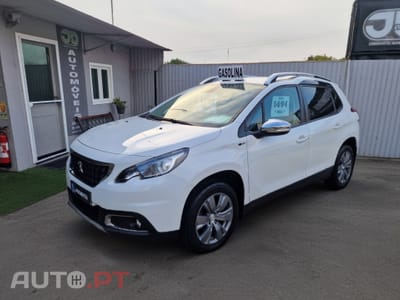 Peugeot 2008 1.2 Style Nacional  1Dono