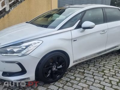 Citroen DS5 2.0 HDi Hybrid4 So Chic CMP6