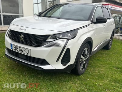 Peugeot 5008 GT HYBRID 136CV