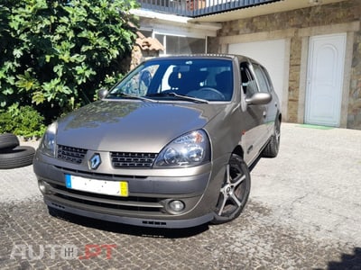 Renault Clio 1.9 dTi RXE