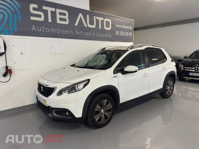 Peugeot 2008 1.2 PureTech Signature