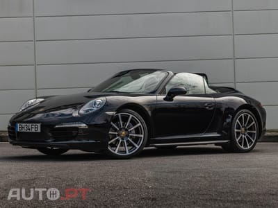 Porsche 911 Carrera 4 Cabriolet PDK Black Edition