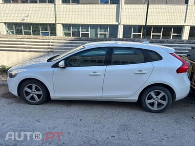 Volvo V40 2018