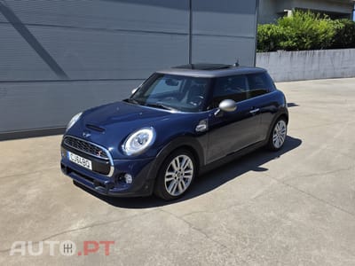 MINI Cooper Cooper SD Auto Seven