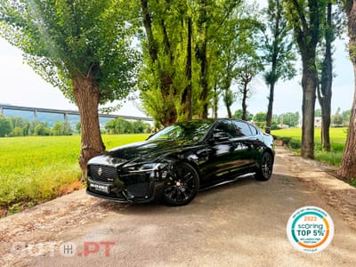 Jaguar XE 2.0 D R-Dynamic S