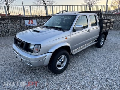 Nissan Pick Up 2.5 TD CD Navara