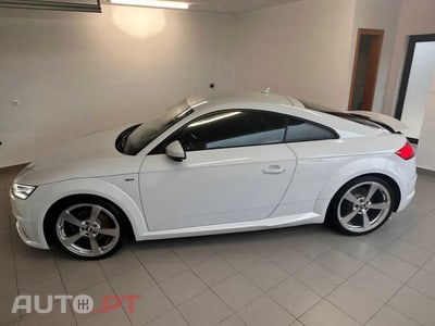 Audi TT 2.0 TFSI 230CV S-LINE