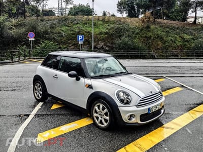 MINI Cooper Cooper D