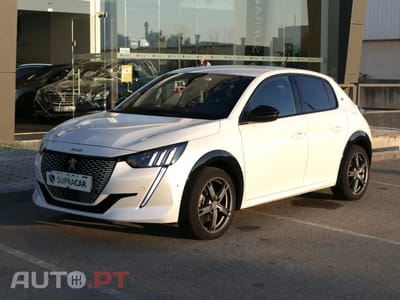 Peugeot E-208 50 kWh GT