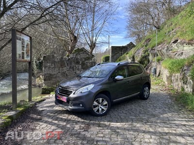 Peugeot 2008 PureTech 100 Allure