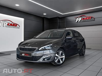 Peugeot 308 1.2 PureTech Allure Faróis Full LED