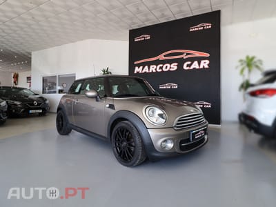 MINI Cooper Cooper D