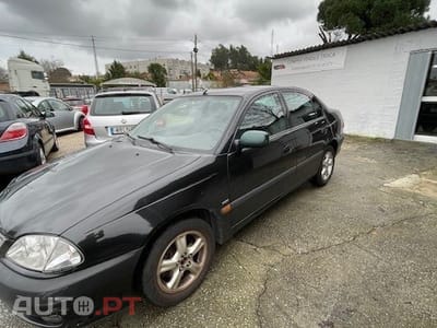 Toyota Avensis S/D 1.6 Executive