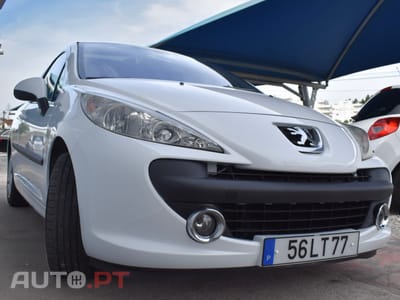 Peugeot 207 1.6 HDi