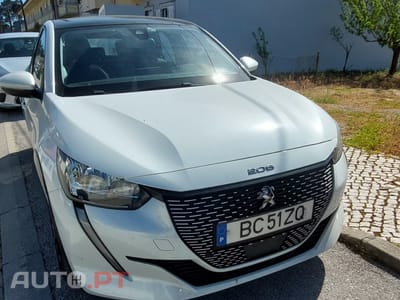 Peugeot E-208 Allure