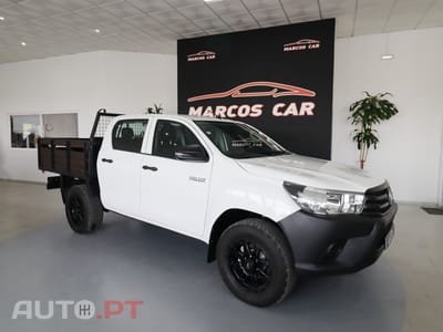 Toyota Hilux 2.4 D-4D 4WD CD CH