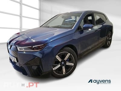 BMW iX xDrive 40 Pack Desportivo