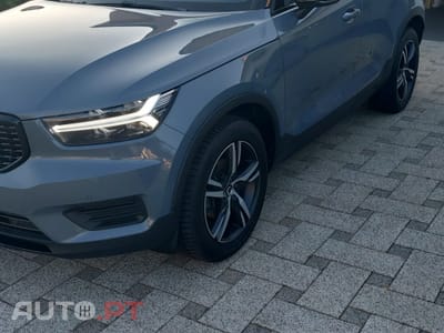 Volvo XC40 R-design