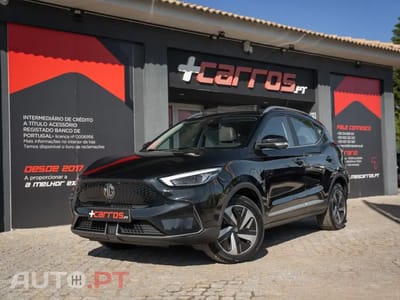 MG ZS Standard Luxury