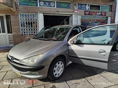 Peugeot 206 1.1 Color Line