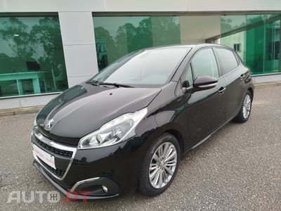 Peugeot 208 1.5 BlueHDi Signature