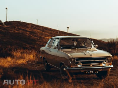 Opel Kadett Sedan 2 door 1.1