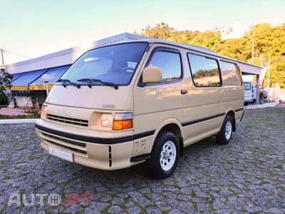 Toyota HiAce 2.4 D LH102L