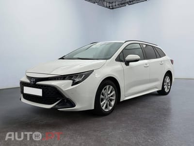 Toyota Auris Touring Sports 1.8 Hybrid Dynamic Business + Beyond Zero Academy