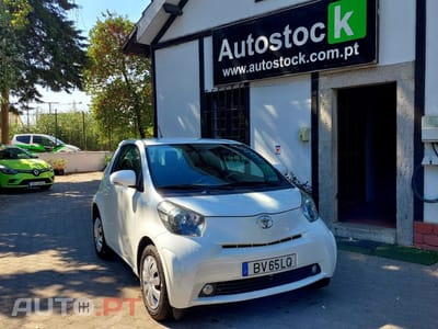 Toyota iQ 1.0 VVT-i